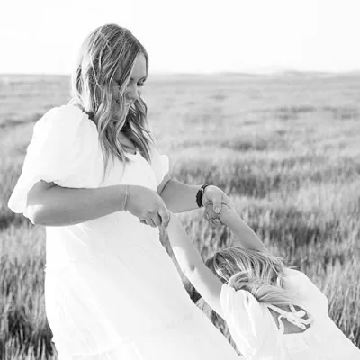 Kailey Roberts| Farm Wife Finds