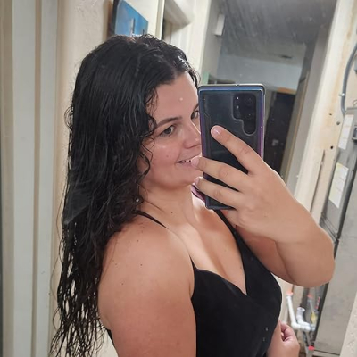 Julia Lauren Profile