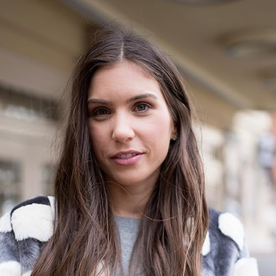 Claudia Deen Profile