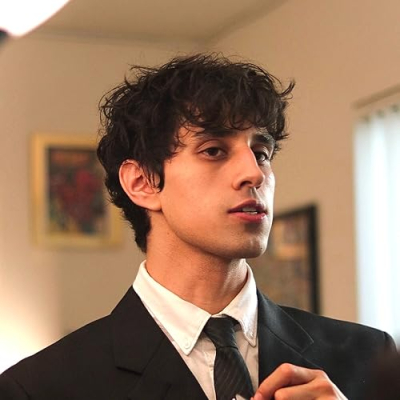 Derek Martinez Profile