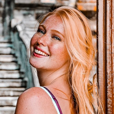 Iris Freckles Profile