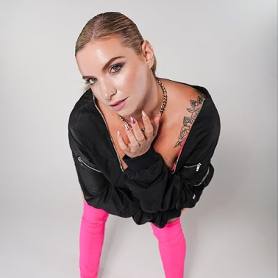 Emily Chandra x Seacoast Stilettos Profile