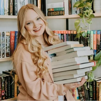 Olivia | Liv’s Library