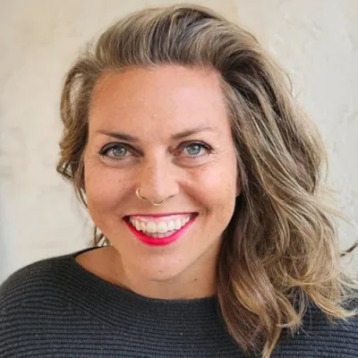 Erin Spradlin | Midterm Rental Consultant