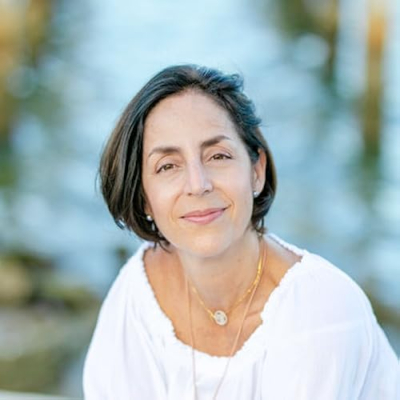 Renata Boscán Profile