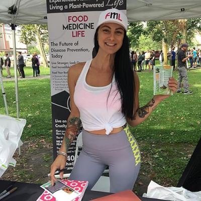 Sasha Williams Tiny, Healthy, Green Living Profile