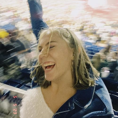 Leah | Home | Books | Photography | Girlhood! Profile