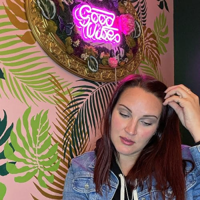 The Hippie Glamazon Profile