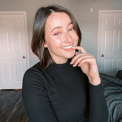 Lauren (Fabled Fawn) Profile