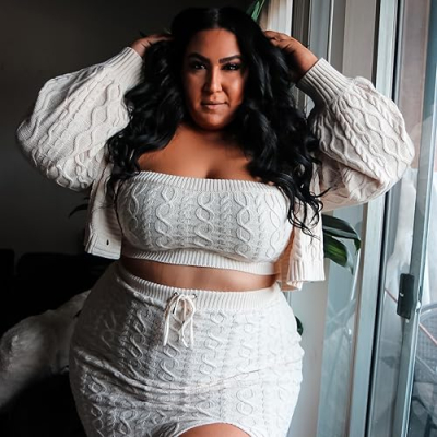 Cocos Curvy Closet Profile