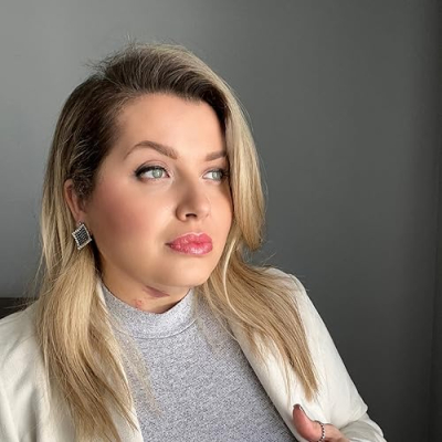 Nadya Stratu Profile