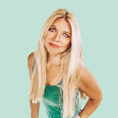 Photography Gear, Household Items I Love, Outfit Recommendations and More Profile