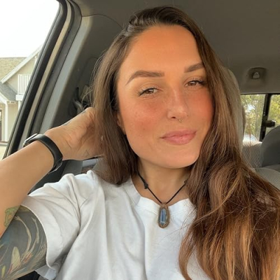 Ashley Champ Profile