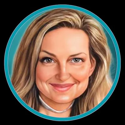 Roxanne | Super Doodle Girl