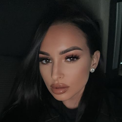 Taylor Stevens Profile