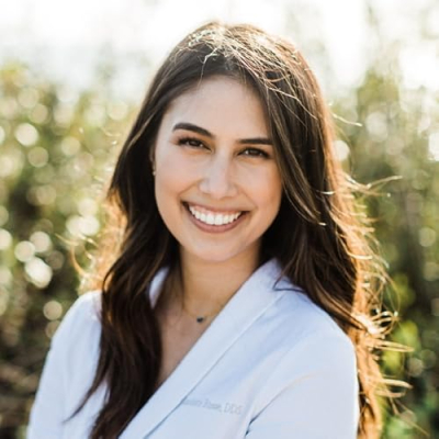 Dr. Charlotte Etesse Profile