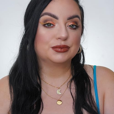 Laura Cristina Profile