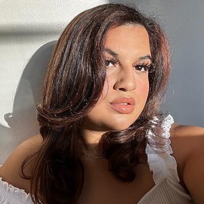 Emily Pineda Profile