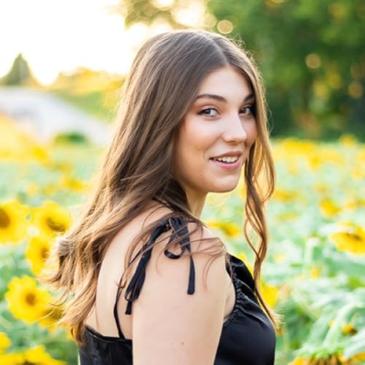 Elizabeth Williams Profile