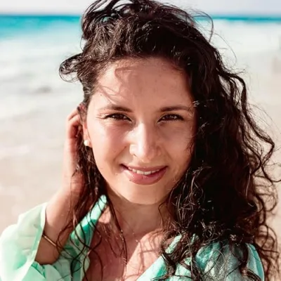 Lari - Unshakable Wealth