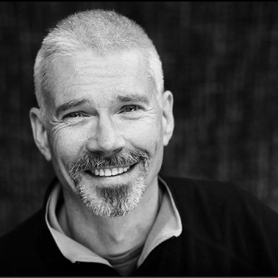 DerekHuntArtist Profile