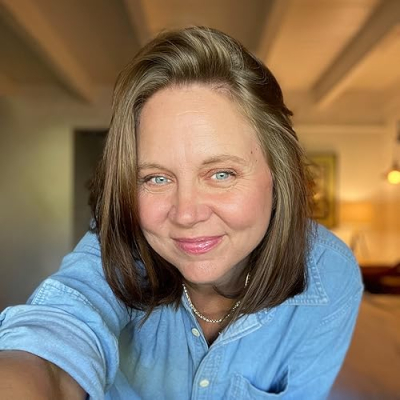 Kristin | Taz + Belly Profile