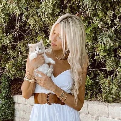 Designs by Ashley Knie