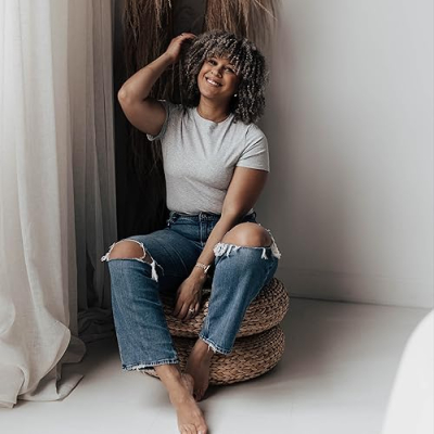 Lauren Elyce Profile