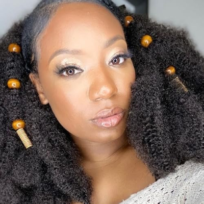 Ashley’s Finds & Faves Profile