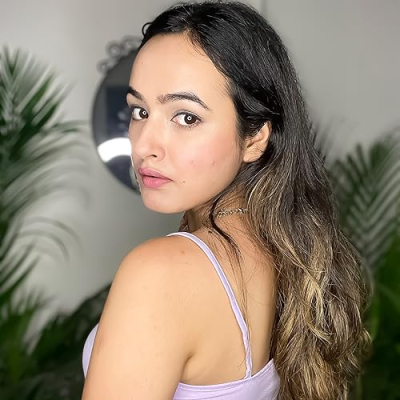 Aanchal Srivastava Profile