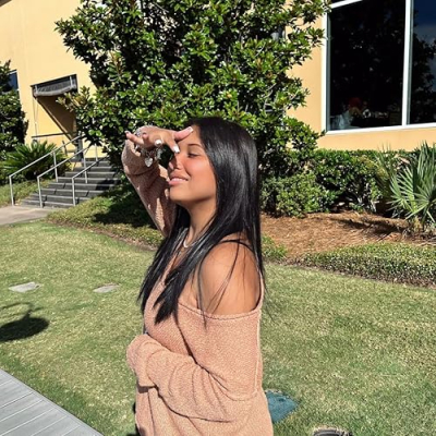 Amanda Garza Profile