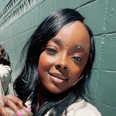 Melissa McAllister (aMelRoseuniverse)