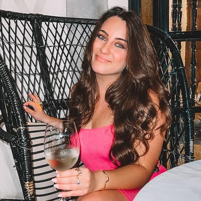 Madison's Footsteps Travel Blog Profile