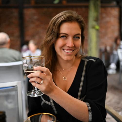 Mandy Naglich Profile