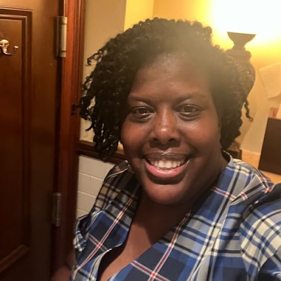 Dee Richards Profile