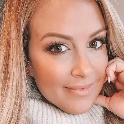 Amber DeKoker Influencer Finds