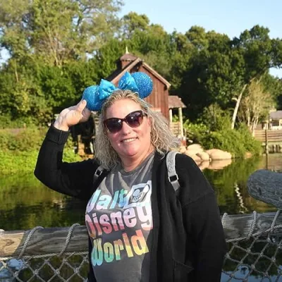 Disney Parks With Love - Janel