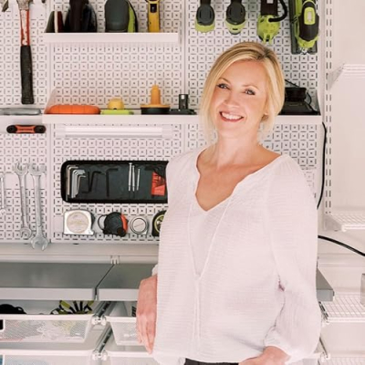 Simply Organized | Samantha Pregenzer Profile