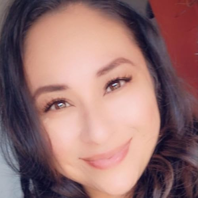 Yoyis Savvy Corner Profile