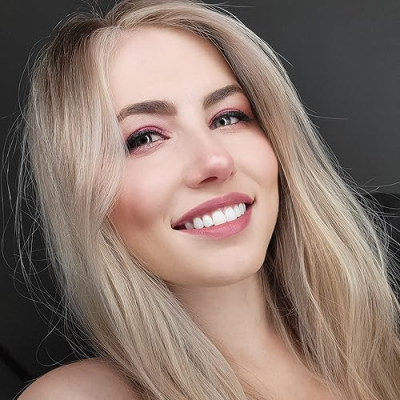 Nicki Taylor Profile