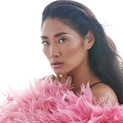 Chloe Flower Profile