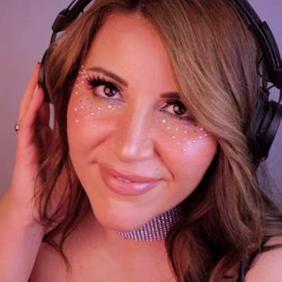 Julieta ASMR Profile