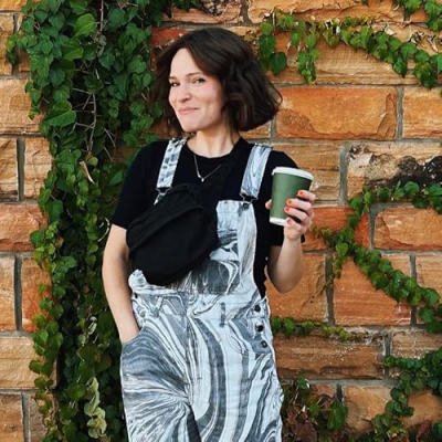 Claire From Online Profile