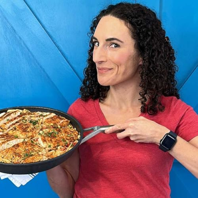 Laura Fuentes - MOMables Profile