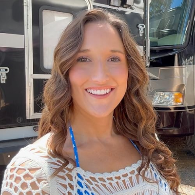 Hannah Straight Profile