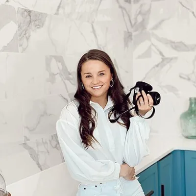 Courtney Paige | A PAIGE OF POSITIVITY