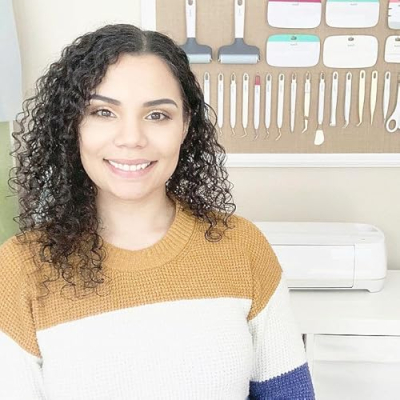 Meaghan Makes Profile