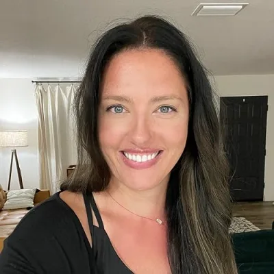 The Zen Hen and The Honey Bee