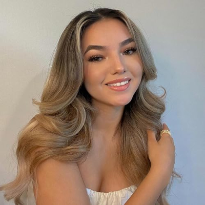 Victoria Zambrano Profile