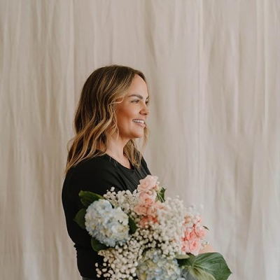 Hello Amanda Leigh Profile